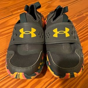 Under Armour slip on shoes size 5.5 youth.